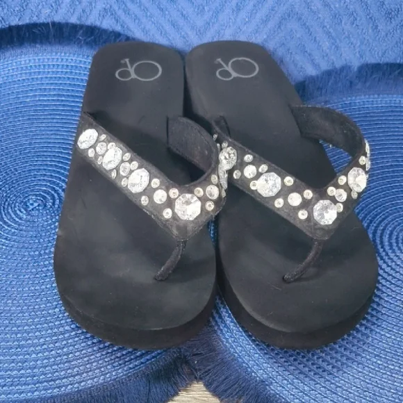 Black Flip Flops with Rhinestone Embellishments - Picture 2 of 9